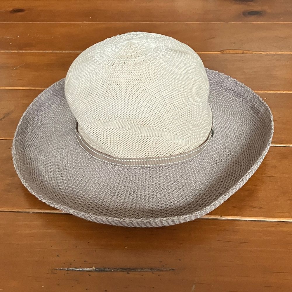 Wallaroo Hat Company Victoria Two-Toned Hat